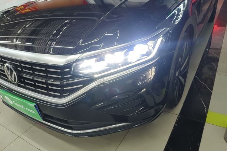 Used Volkswagen Passat 2022 330TSI Elite Edition Left Front Headlight