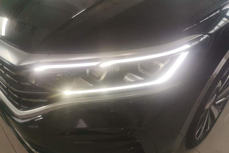 Used Volkswagen Passat 2022 330TSI Luxury Edition Left Front Headlight