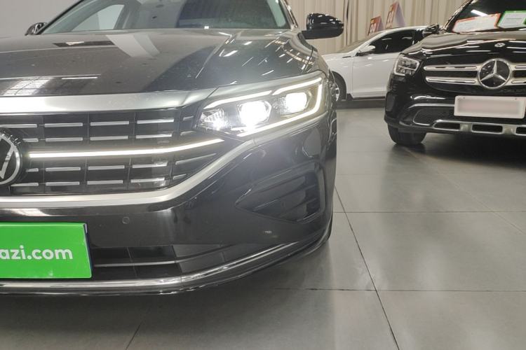 Used Volkswagen Passat 2022 330TSI Luxury Edition Left Front Headlight