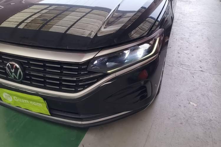 Used Volkswagen Passat 2022 330TSI Elite Edition Left Front Headlight