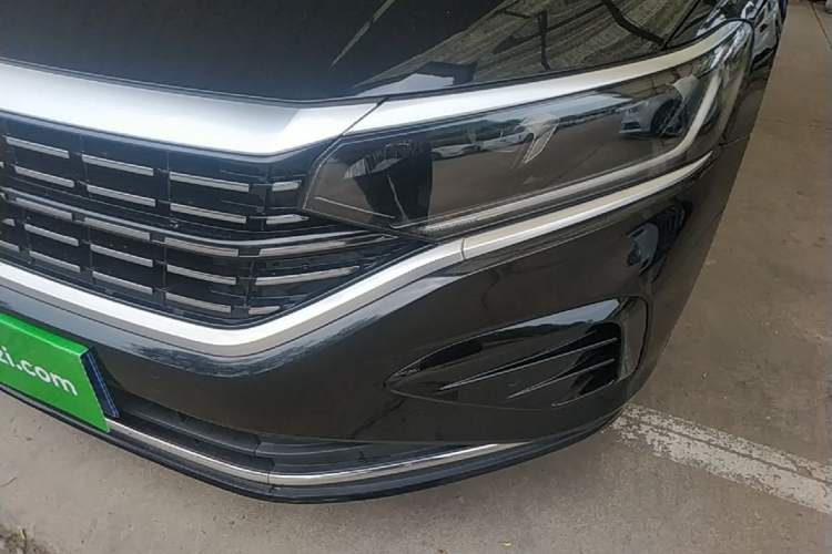 Used Volkswagen Passat 2022 330TSI Luxury Edition Left Front Headlight