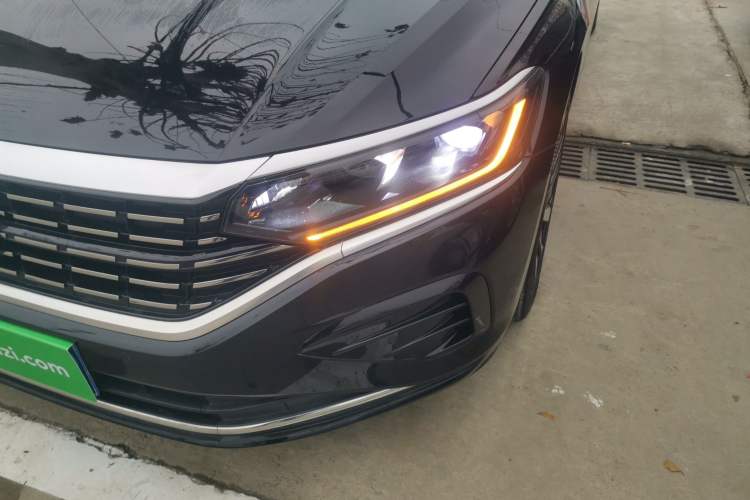 Used Volkswagen Passat 2022 330TSI Elite Edition Left Front Headlight