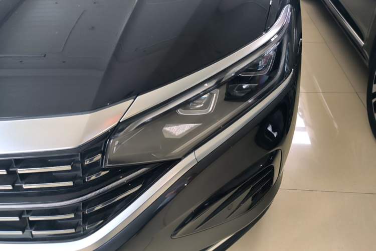 Used Volkswagen Passat 2022 380TSI Luxury Edition Left Front Headlight