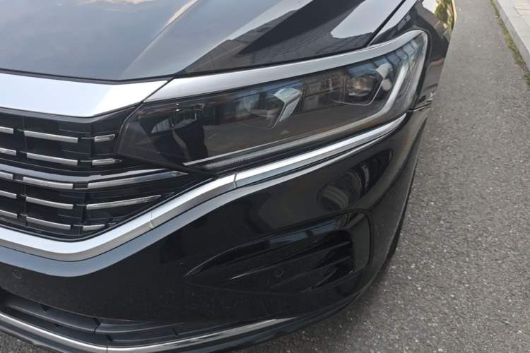 Used Volkswagen Passat 2022 330TSI Elite Edition Left Front Headlight
