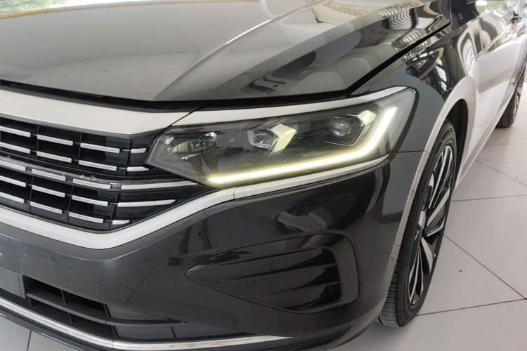 Used Volkswagen Passat 2022 330TSI Luxury Edition Left Front Headlight