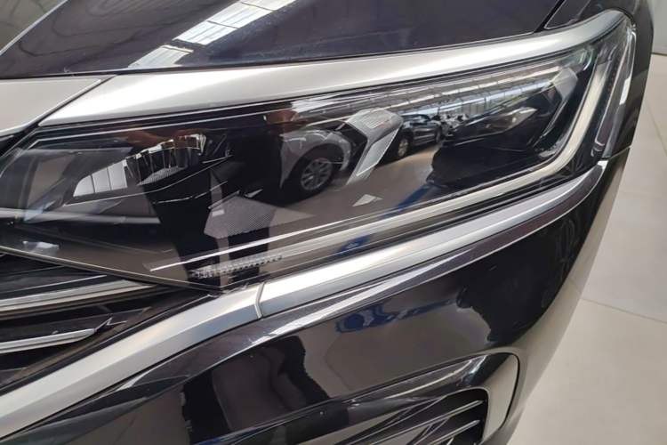 Used Volkswagen Passat 2022 330TSI Elite Edition Left Front Headlight