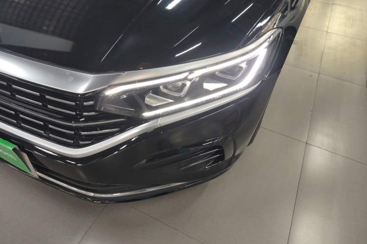 Used Volkswagen Passat 2022 330TSI Luxury Edition Left Front Headlight