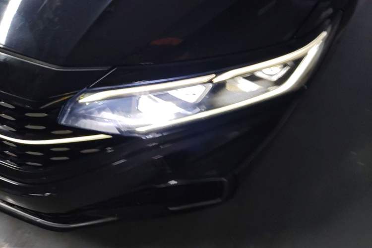 Used Volkswagen Passat 2022 330TSI Starry Luxury Edition Left Front Headlight
