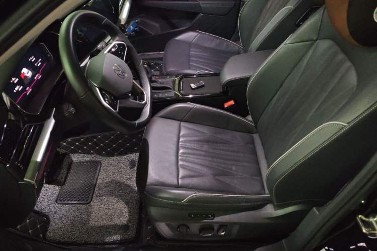 Used Volkswagen Passat 2022 330TSI Starry Luxury Edition Left Front Seat