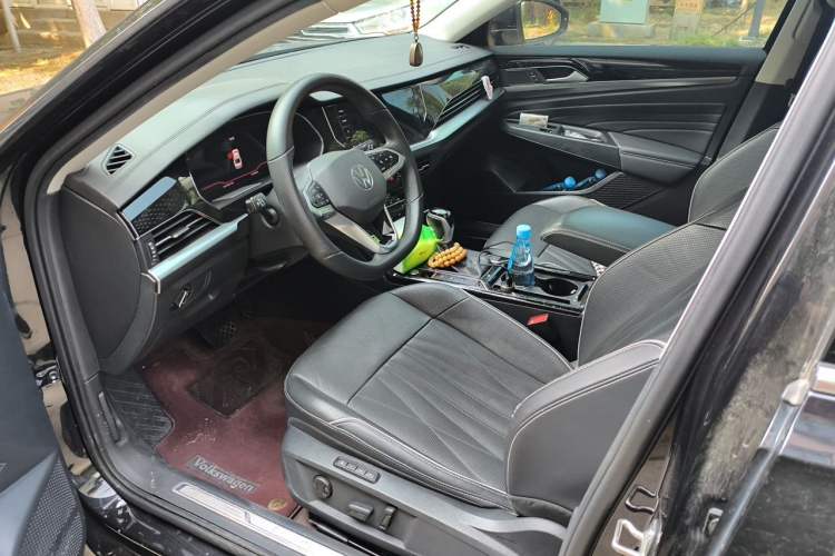 Used Volkswagen Passat 2022 330TSI Starry Luxury Edition Left Front Seat