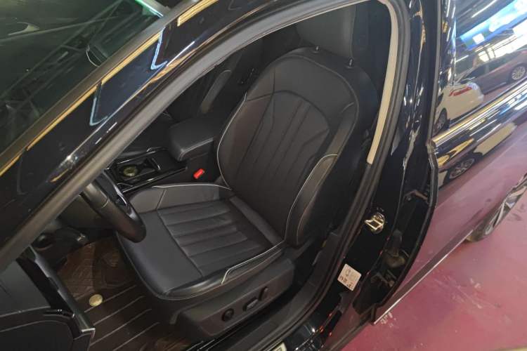 Used Volkswagen Passat 2022 330TSI Elite Edition Custom Version Left Front Seat