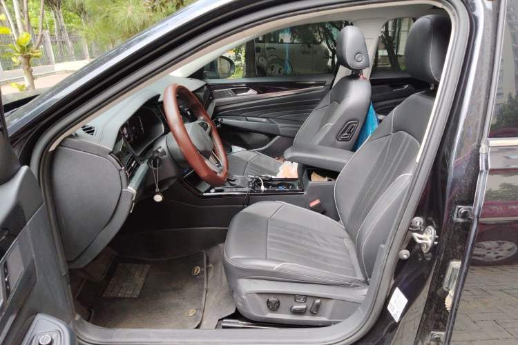 Used Volkswagen Passat 2022 330TSI Elite Edition Left Front Seat