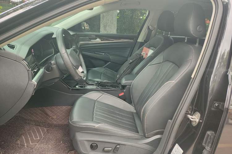 Used Volkswagen Passat 2022 330TSI Elite Edition Custom Version Left Front Seat