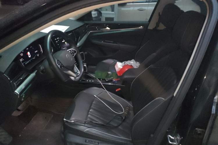 Used Volkswagen Passat 2022 330TSI Luxury Edition Left Front Seat
