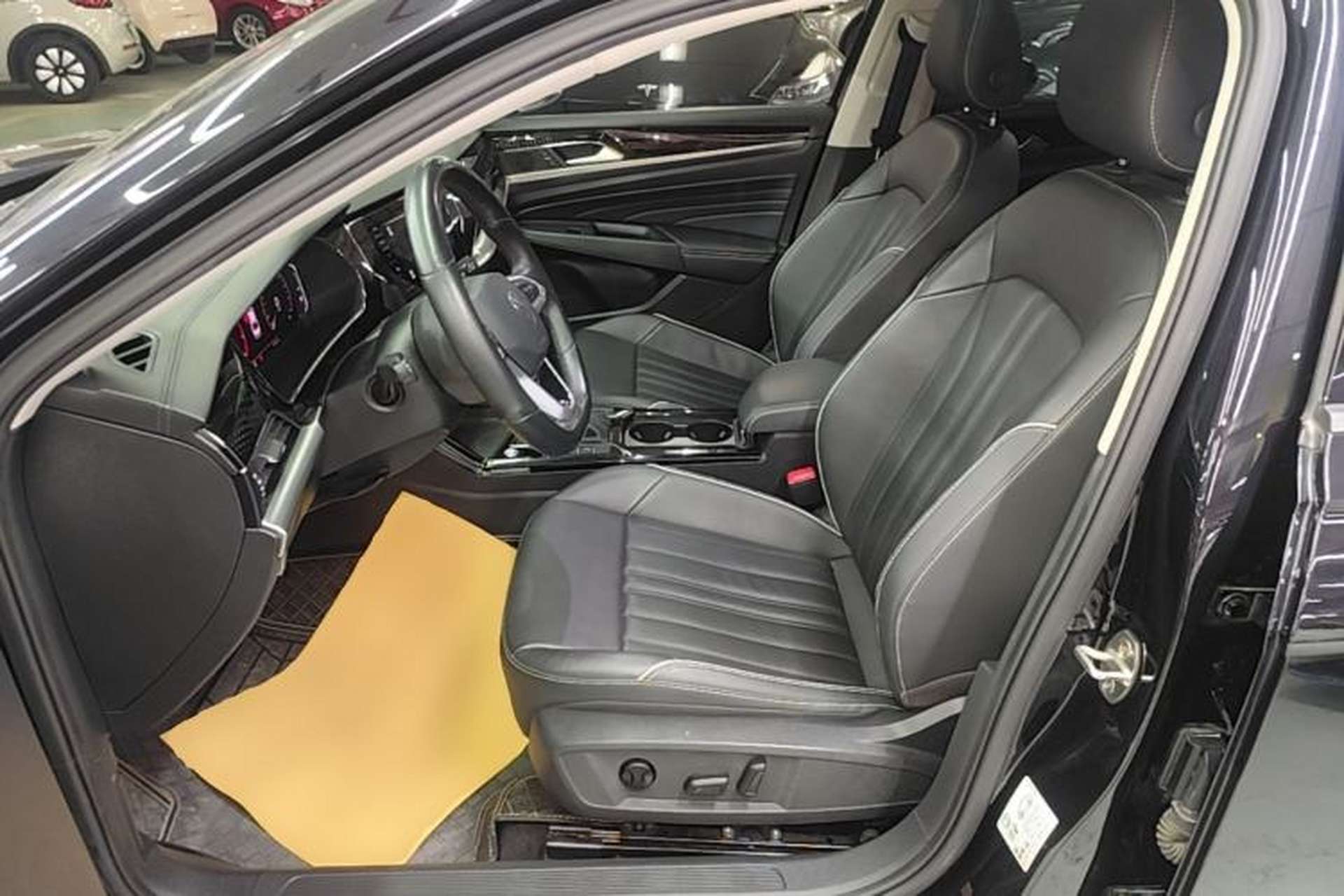 Used Volkswagen Passat 2022 330TSI Elite Edition Left Front Seat