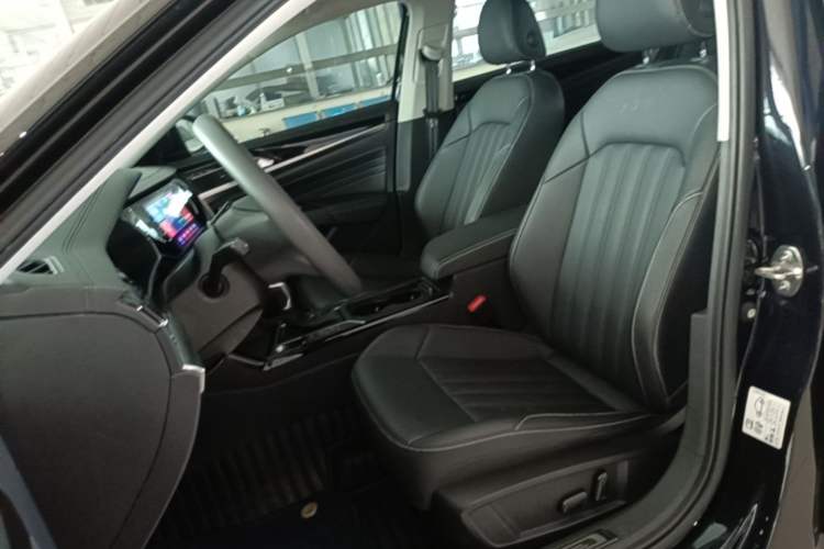 Used Volkswagen Passat 2022 280TSI Business Edition Left Front Seat
