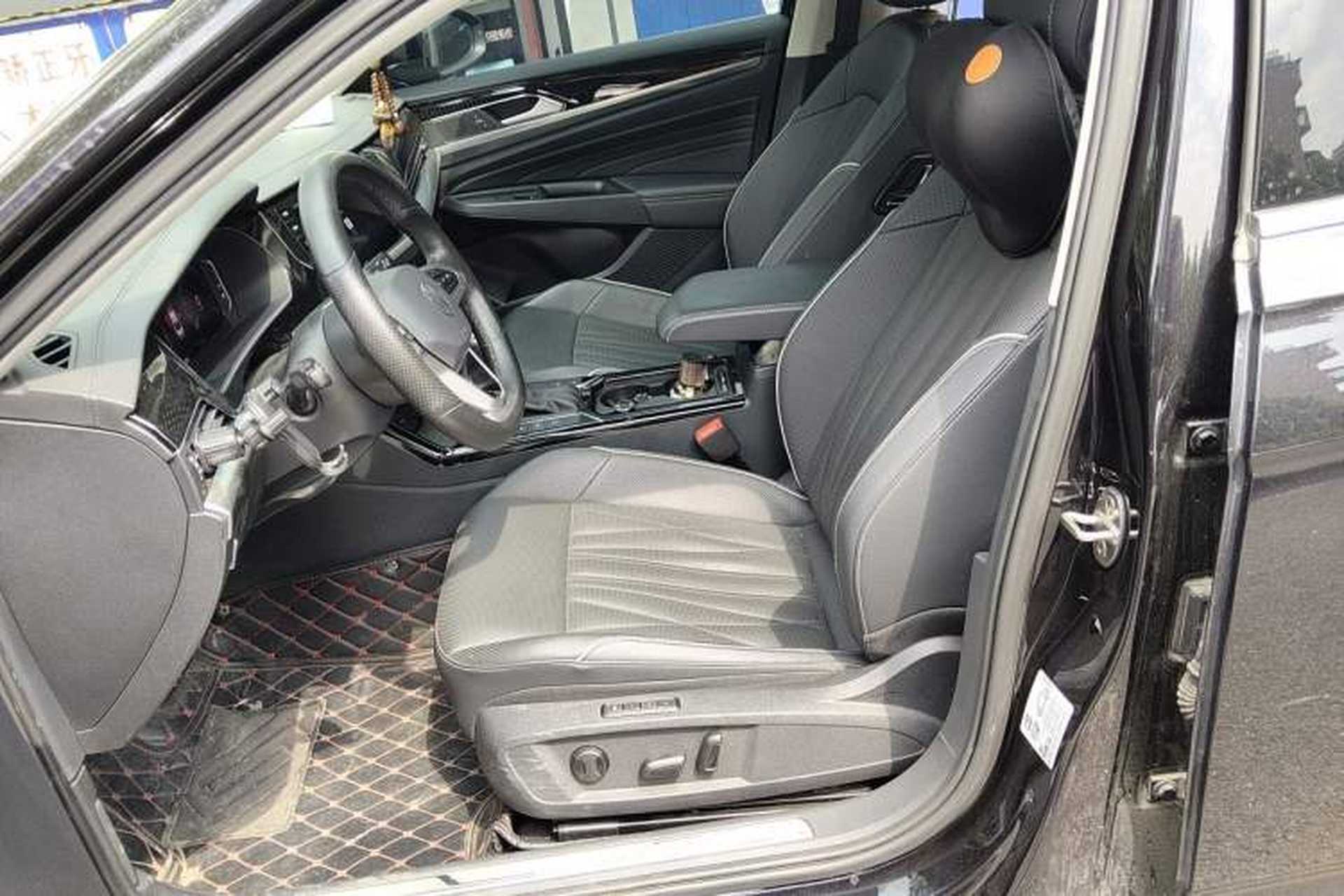 Used Volkswagen Passat 2022 330TSI Luxury Edition Left Front Seat
