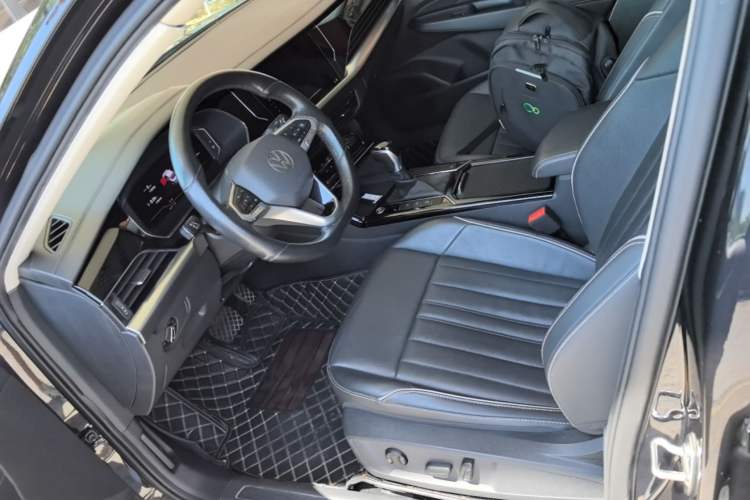 Used Volkswagen Passat 2022 330TSI Elite Edition Left Front Seat