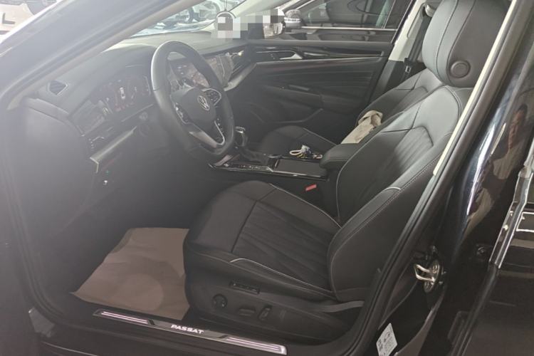 Used Volkswagen Passat 2022 330TSI Luxury Edition Left Front Seat