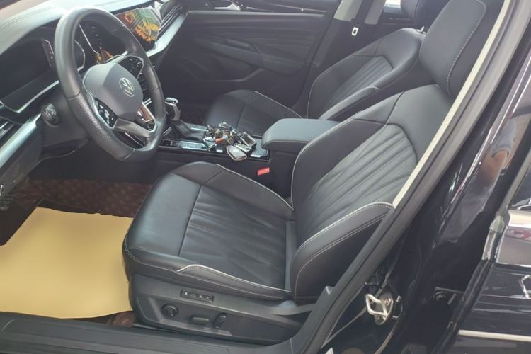 Used Volkswagen Passat 2022 330TSI Luxury Edition Left Front Seat