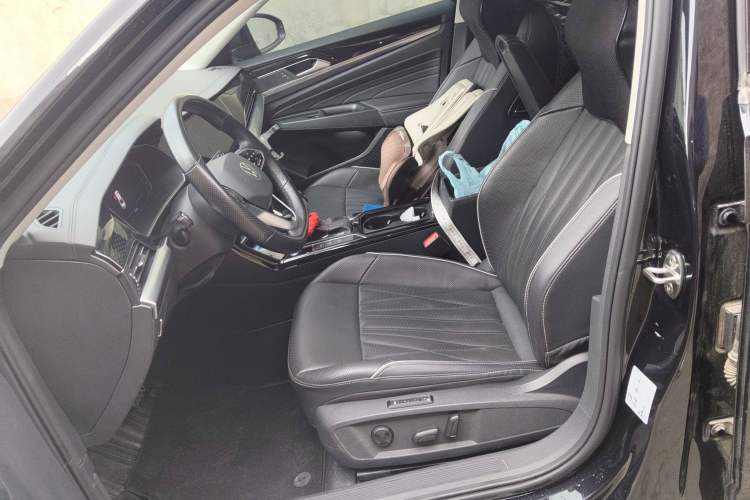 Used Volkswagen Passat 2022 330TSI Starry Luxury Edition Left Front Seat