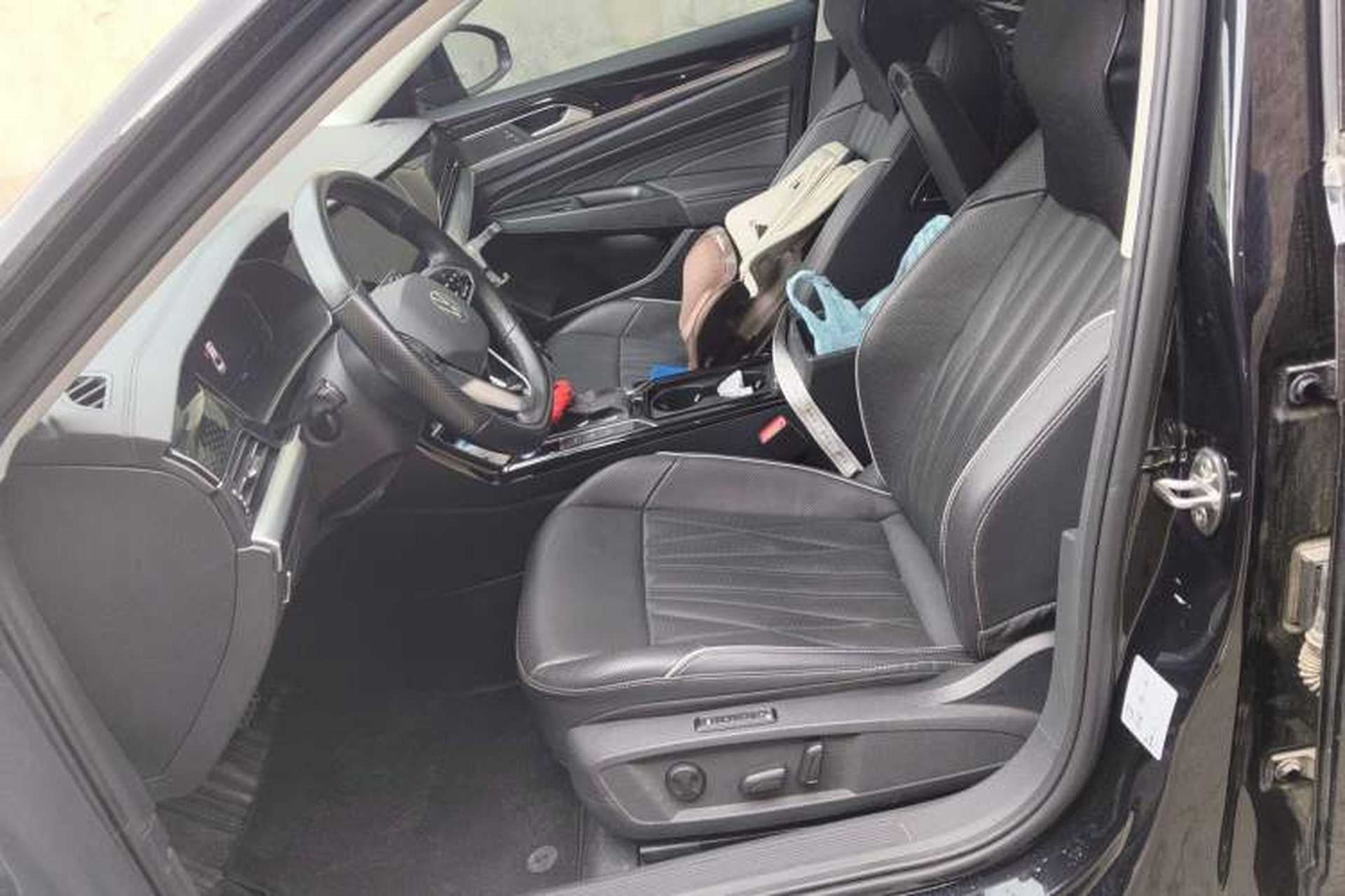 Used Volkswagen Passat 2022 330TSI Starry Luxury Edition Left Front Seat