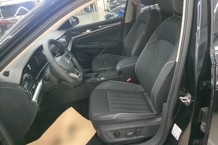 Used Volkswagen Passat 2022 330TSI Elite Edition Left Front Seat