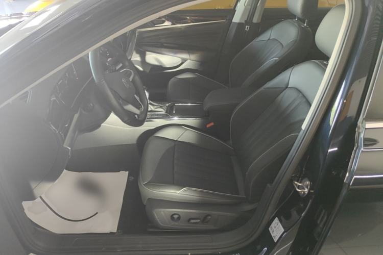 Used Volkswagen Passat 2022 330TSI Elite Edition Left Front Seat