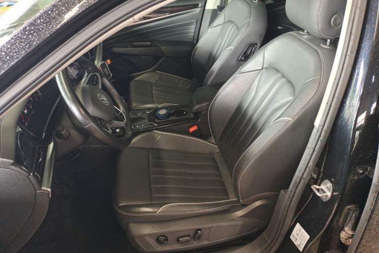 Used Volkswagen Passat 2022 330TSI Starry Elite Edition Left Front Seat