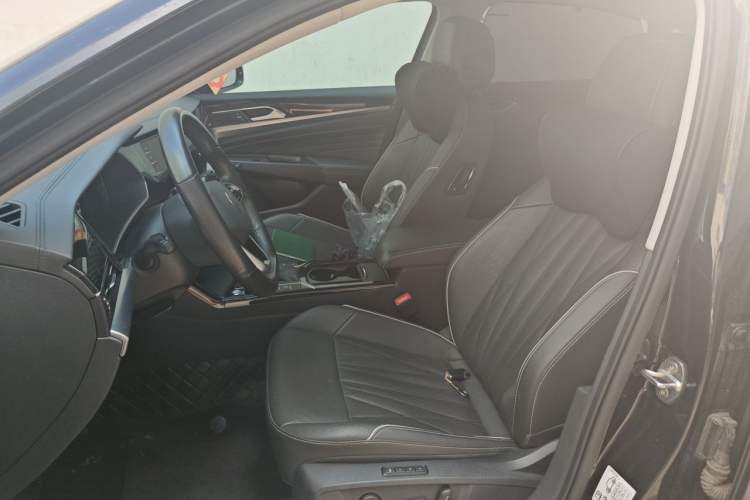 Used Volkswagen Passat 2022 330TSI Starry Elite Edition Left Front Seat