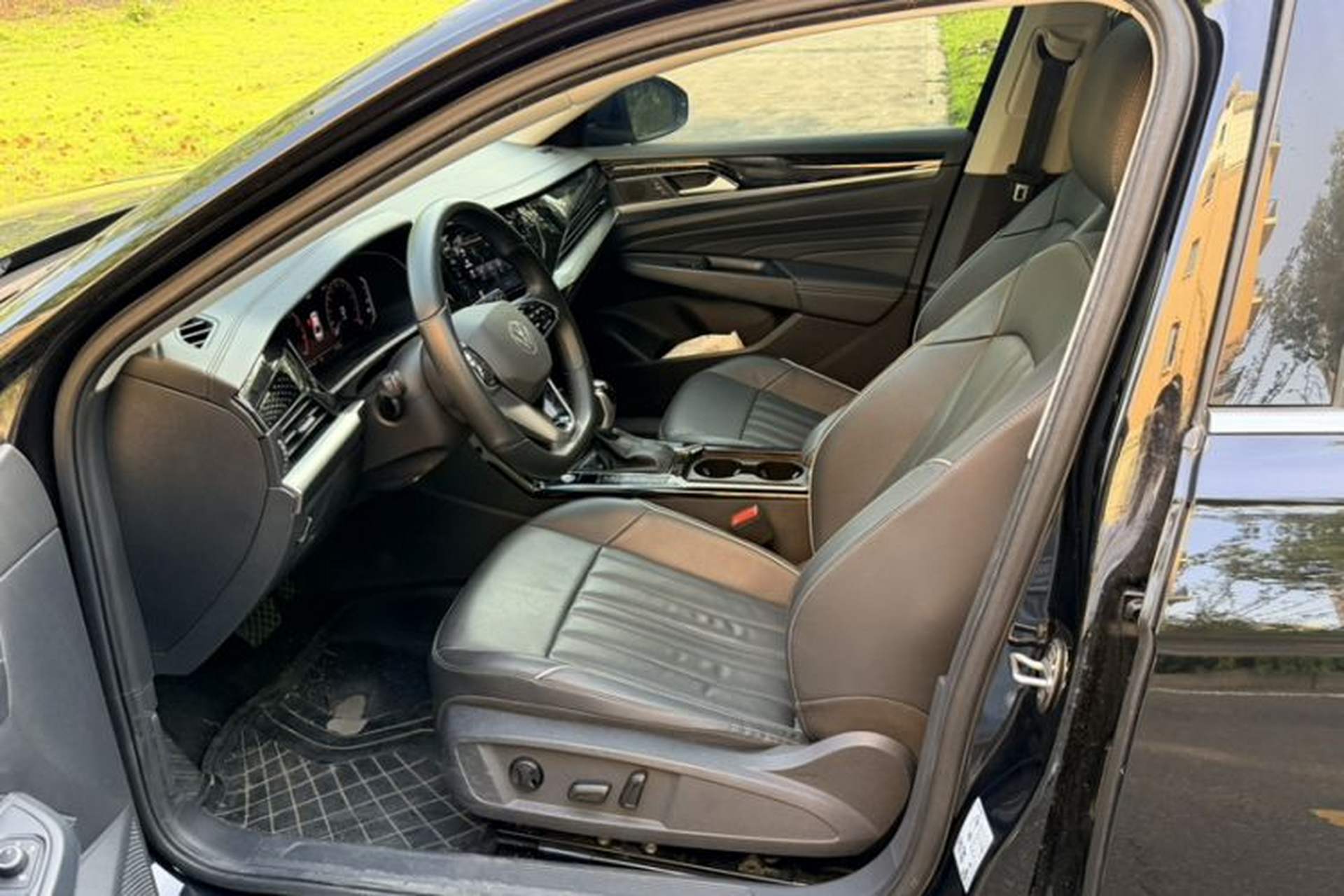 Used Volkswagen Passat 2022 330TSI Starry Elite Edition Left Front Seat