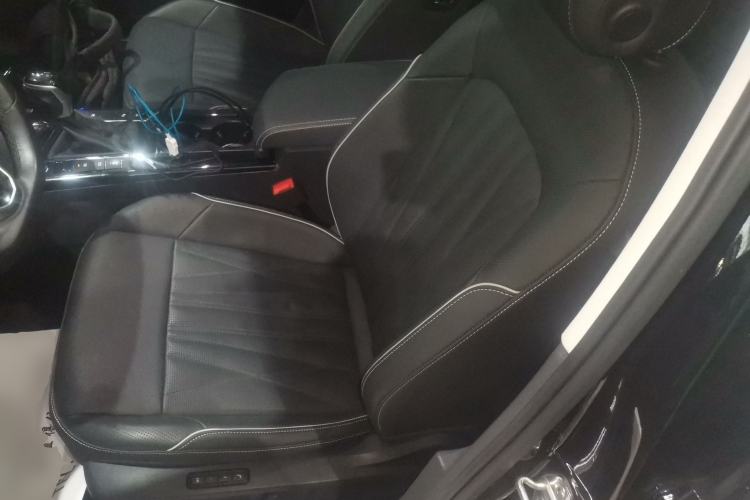 Used Volkswagen Passat 2022 330TSI Luxury Edition Left Front Seat