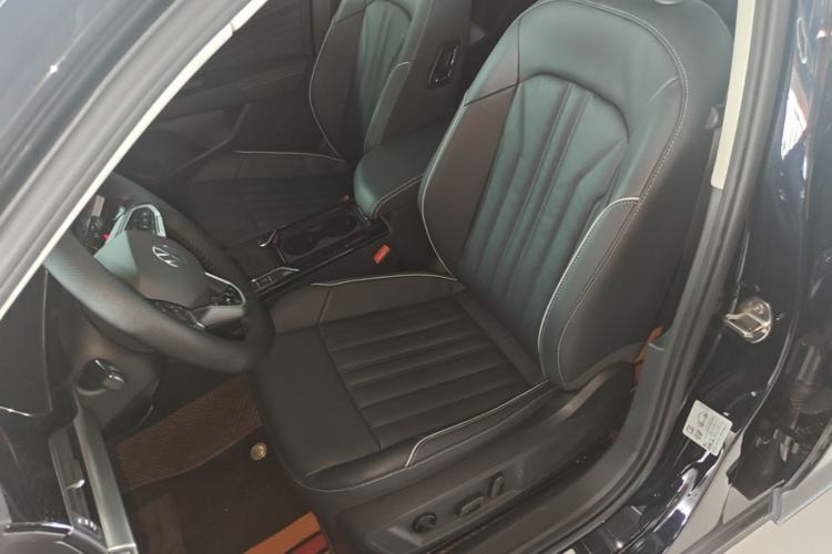 Used Volkswagen Passat 2022 330TSI Elite Edition Custom Version Left Front Seat