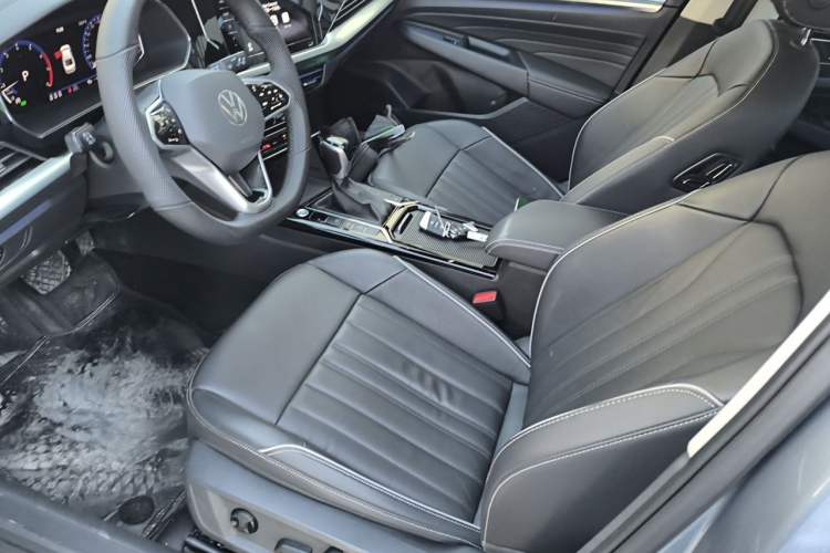 Used Volkswagen Passat 2022 330TSI Elite Edition Left Front Seat