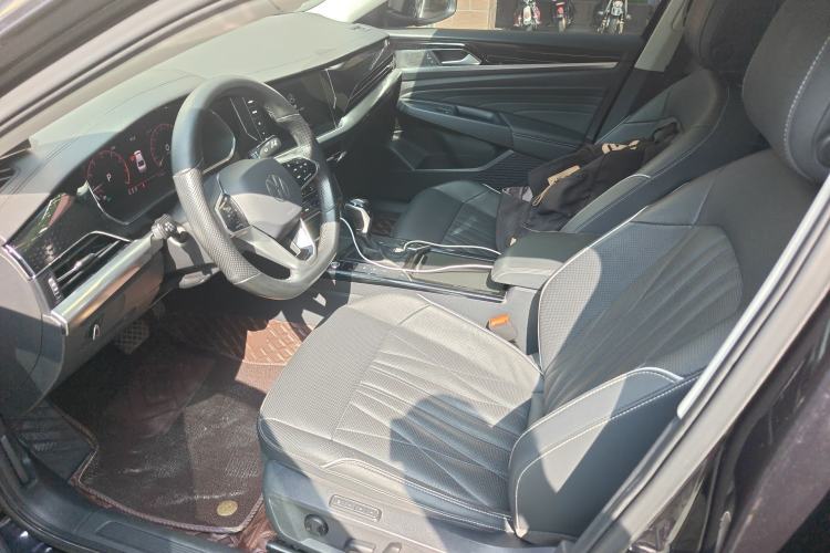 Used Volkswagen Passat 2022 330TSI Starry Luxury Edition Left Front Seat
