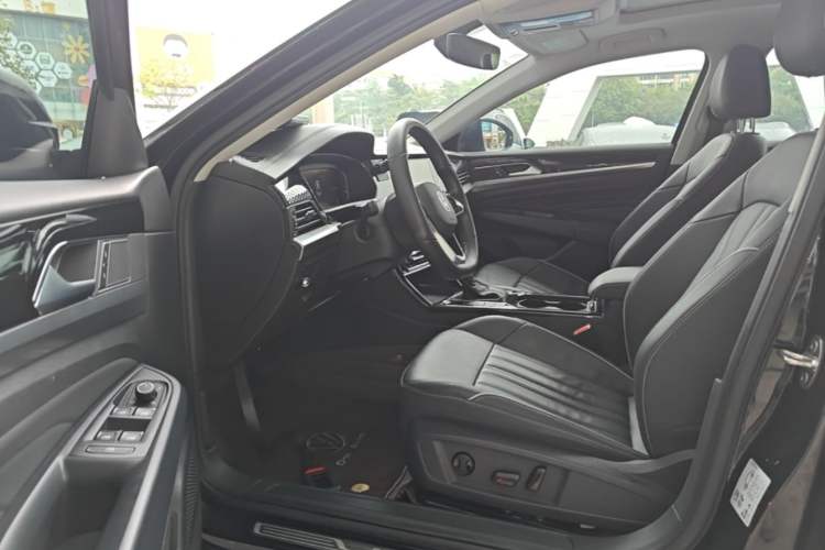 Used Volkswagen Passat 2022 330TSI Starry Elite Edition Custom Version Left Front Seat
