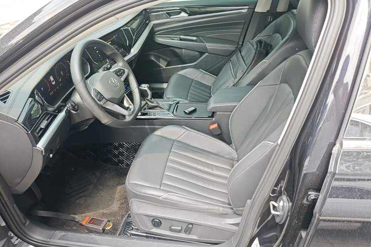 Used Volkswagen Passat 2022 330TSI Starry Elite Edition Left Front Seat