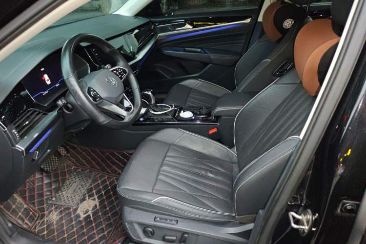 Used Volkswagen Passat 2022 330TSI Luxury Edition Left Front Seat