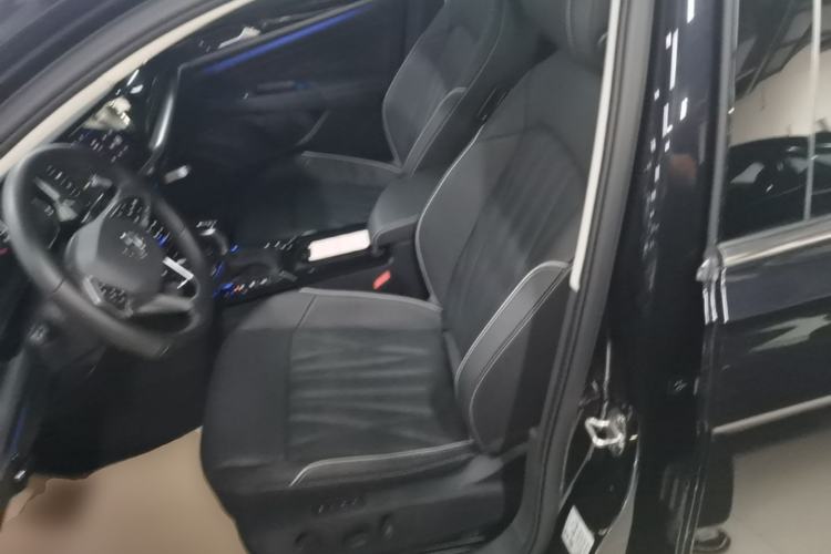 Used Volkswagen Passat 2022 330TSI Starry Luxury Edition Left Front Seat