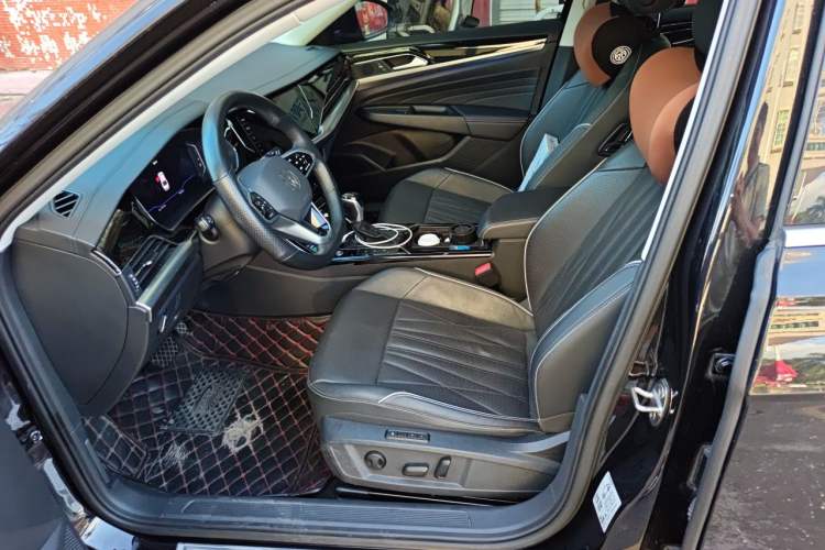 Used Volkswagen Passat 2022 330TSI Luxury Edition Left Front Seat