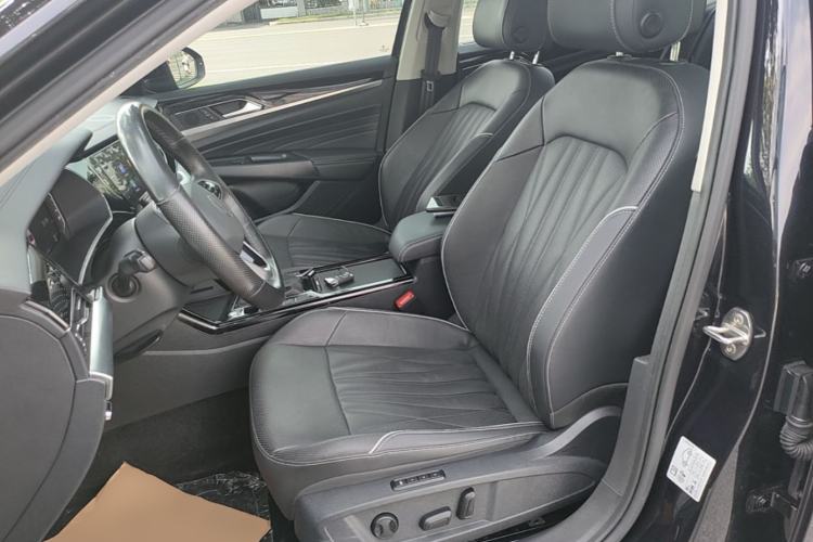Used Volkswagen Passat 2022 330TSI Starry Luxury Edition Left Front Seat