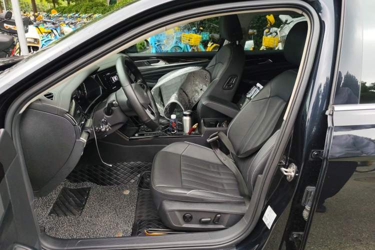 Used Volkswagen Passat 2022 330TSI Elite Edition Left Front Seat