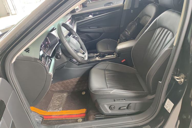 Used Volkswagen Passat 2022 330TSI Luxury Edition Left Front Seat