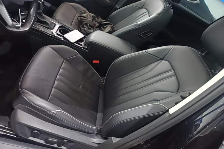 Used Volkswagen Passat 2022 330TSI Starry Elite Edition Left Front Seat