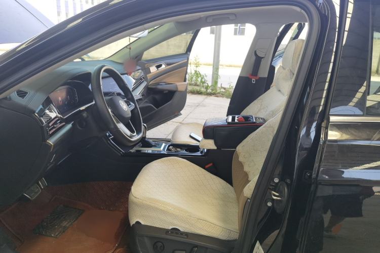 Used Volkswagen Passat 2022 330TSI Luxury Edition Left Front Seat
