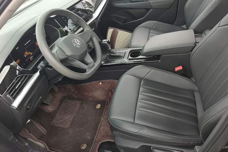 Used Volkswagen Passat 2022 280TSI Business Edition Left Front Seat