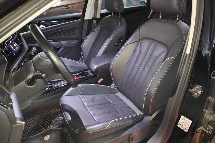Used Volkswagen Passat 2022 330TSI Starry Elite Edition Left Front Seat
