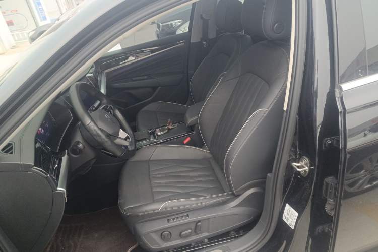 Used Volkswagen Passat 2022 330TSI Starry Luxury Edition Left Front Seat