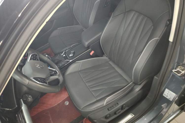 Used Volkswagen Passat 2022 330TSI Luxury Edition Left Front Seat