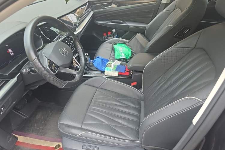 Used Volkswagen Passat 2022 330TSI Luxury Edition Left Front Seat